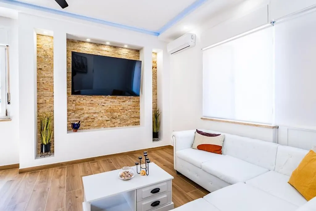 House With Private Pool 150 M From Sea! Villa Fazana