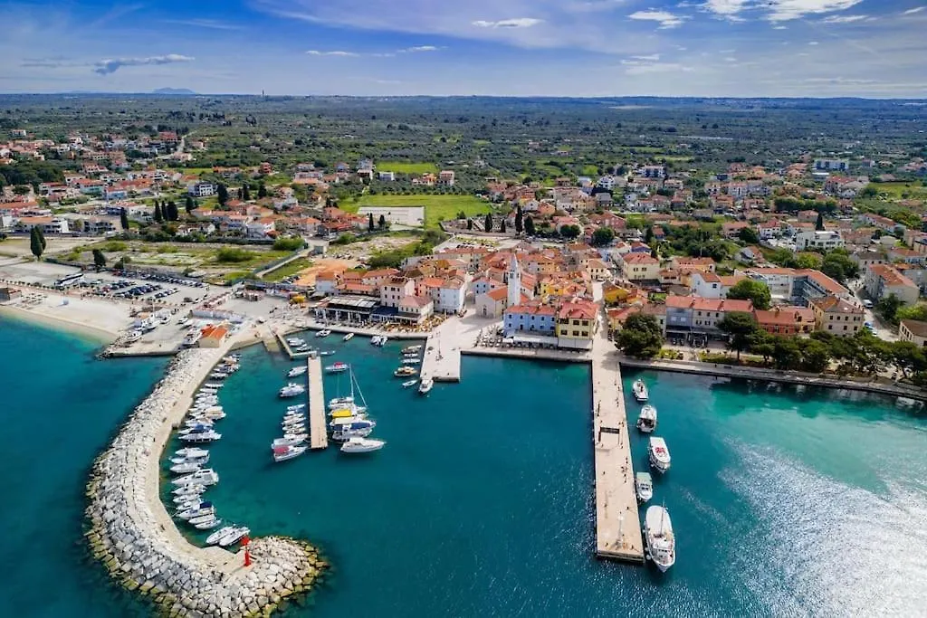 House With Private Pool 150 M From Sea! Villa Fazana 0*,  Croatia