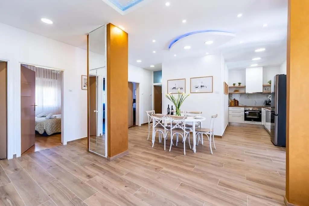 House With Private Pool 150 M From Sea! Villa Fazana