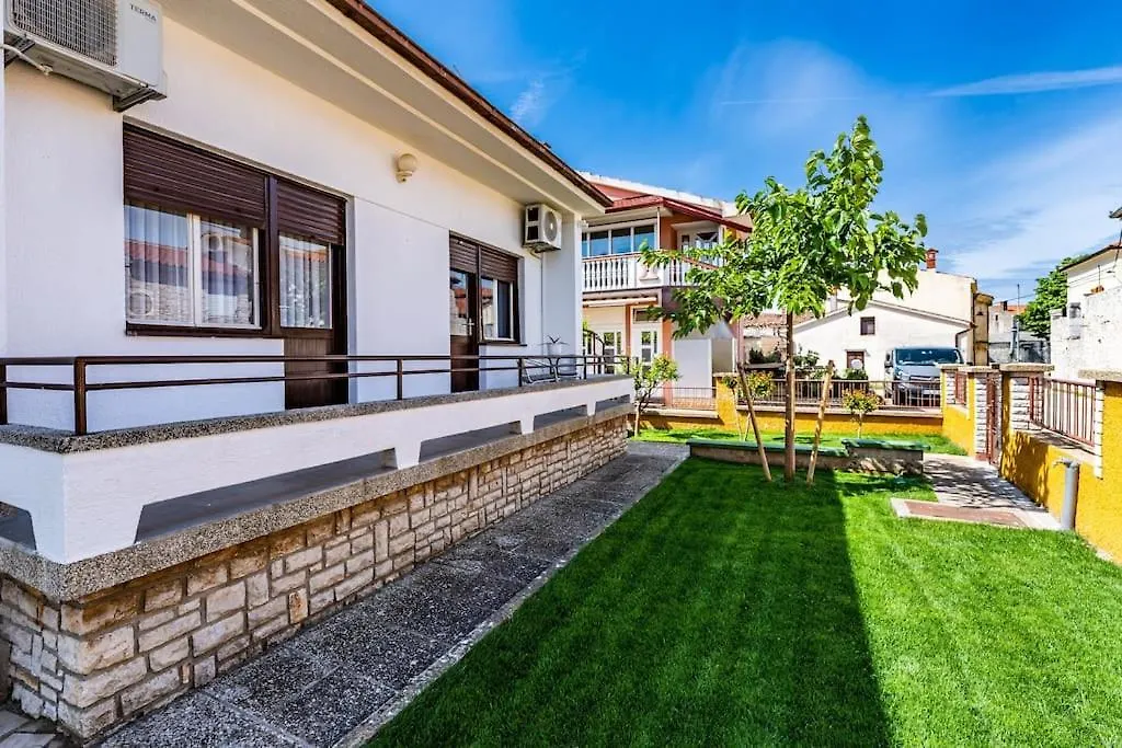 House With Private Pool 150 M From Sea! Villa Fazana