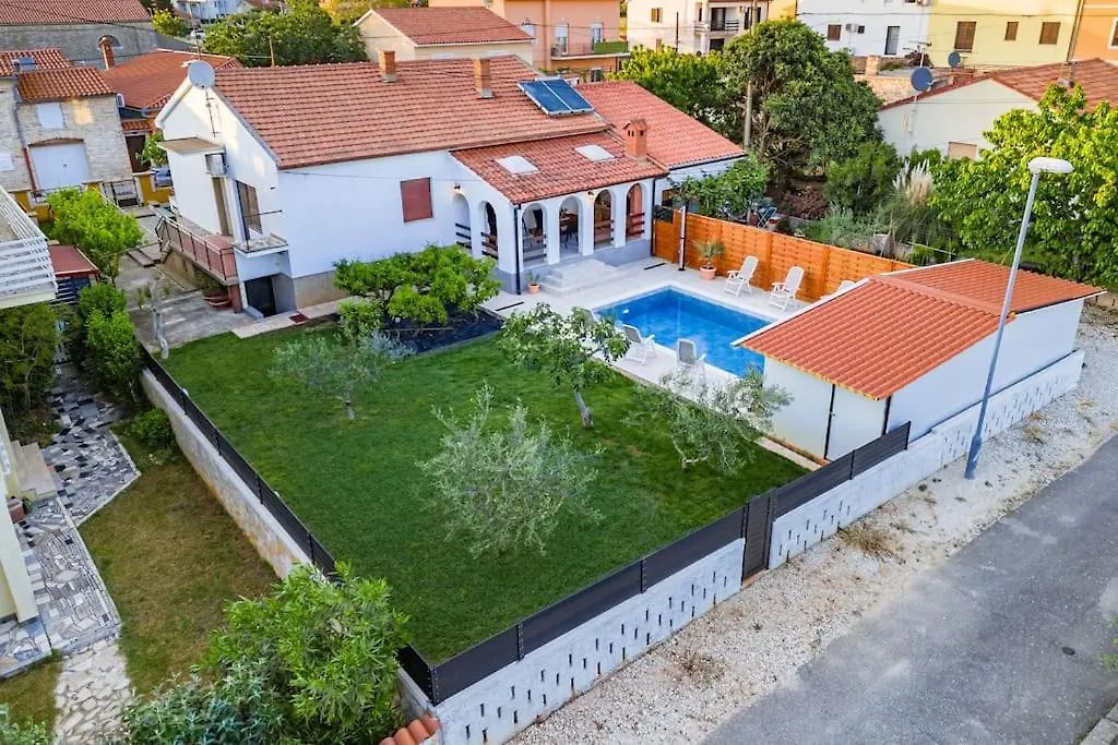 House With Private Pool 150 M From Sea! Villa Fazana Croatia